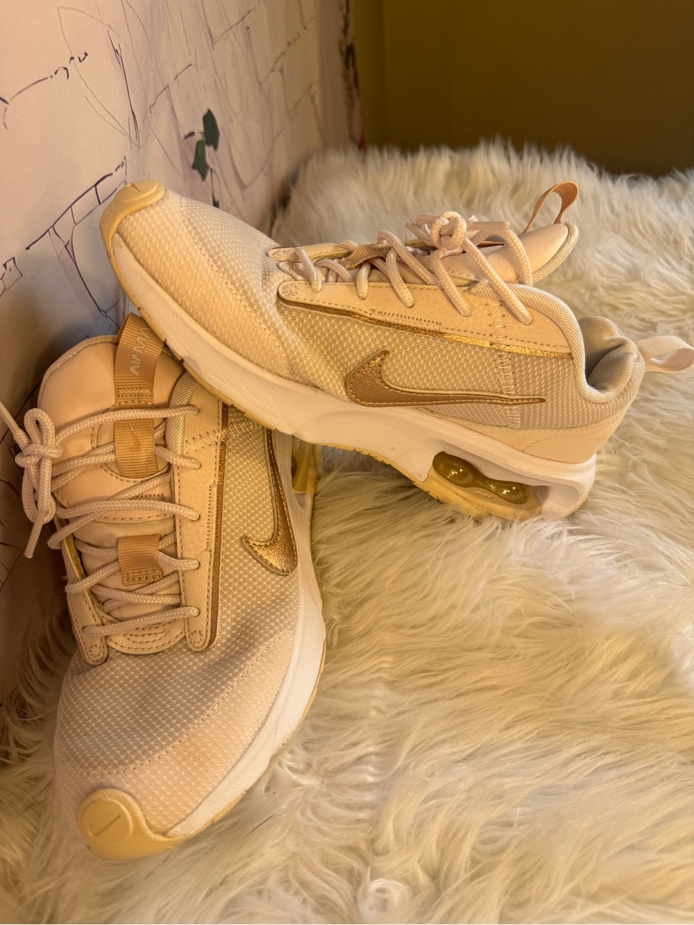 Nike Women's Sneakers in Light Peach with Metallic Gold Swoosh